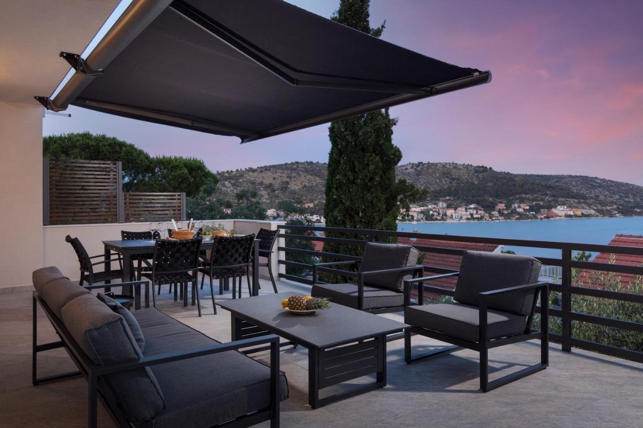 The Grande - Huge Terrace - Amazing Sea Views - Tastefully Furnished - Access To Rooftop Terrace And Gym - Hillside Apartments Rogoznica 罗戈兹尼察 外观 照片